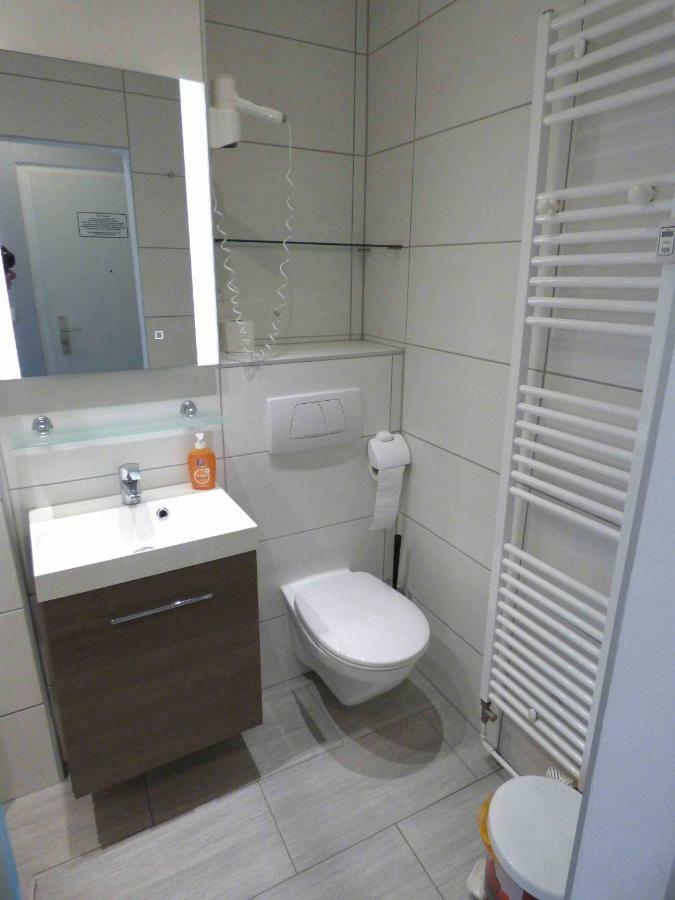 Komfort Ferienwohnungen Zwenkauer See Luaran gambar