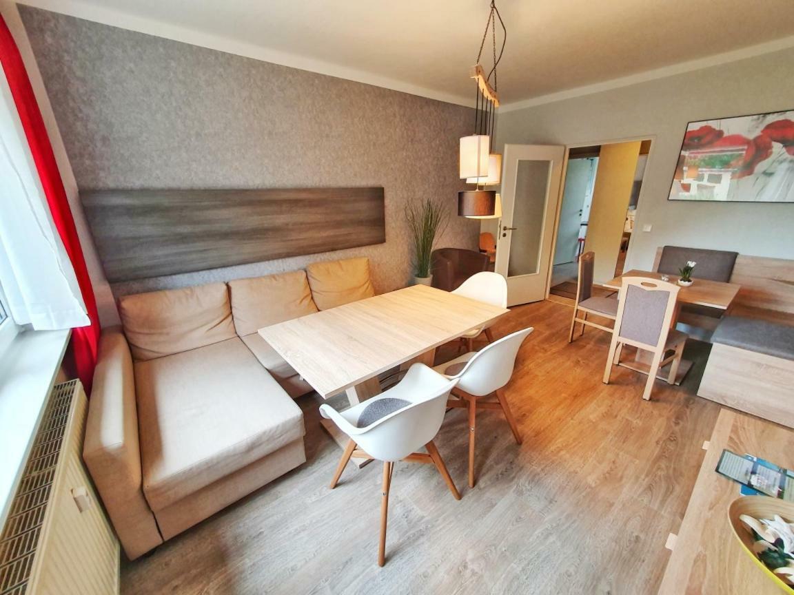 Komfort Ferienwohnungen Zwenkauer See Luaran gambar